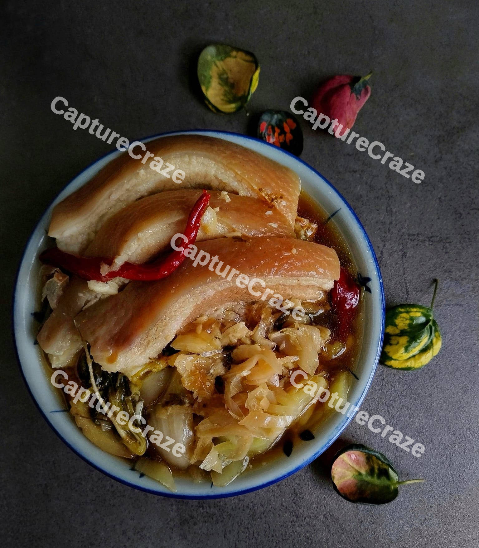 Braised pig trotters dish